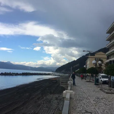Sea Front Attic * Chiavari