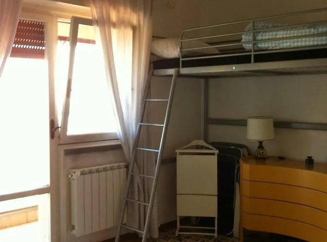 Sea Front Attic Apartmán Chiavari