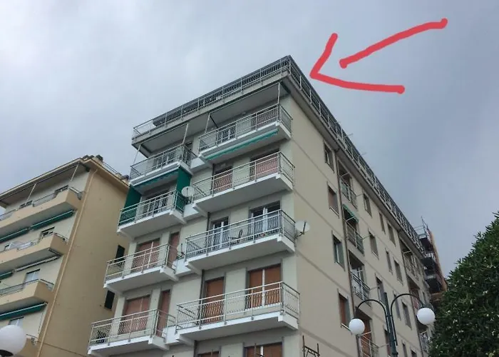 Sea Front Attic Apartmán