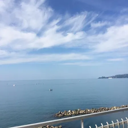 Sea Front Attic * Chiavari