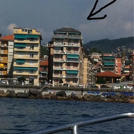 Apartment Sea Front Attic Chiavari